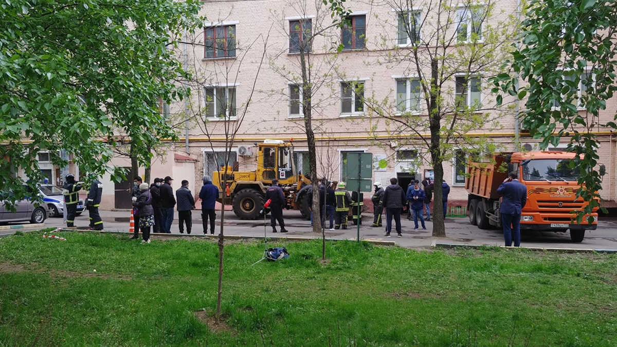 В Москве прокуратура проведет проверку после обрушения перекрытий в доме —  РБК