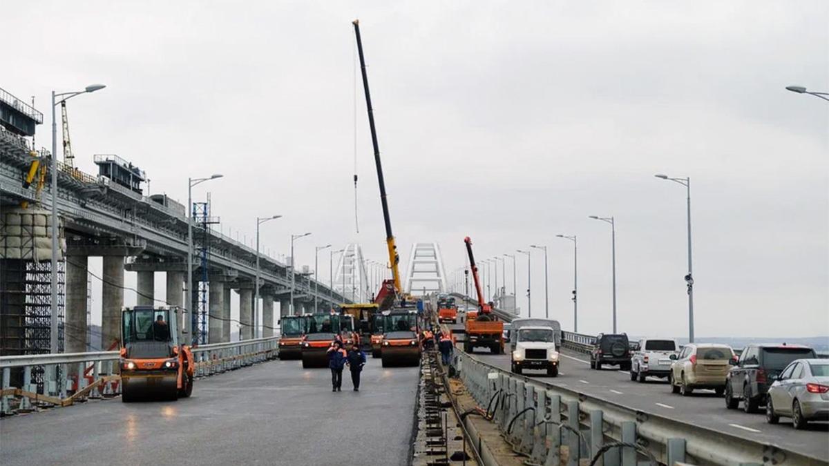 Движение по левой стороне Крымского моста запустят до конца февраля — РБК