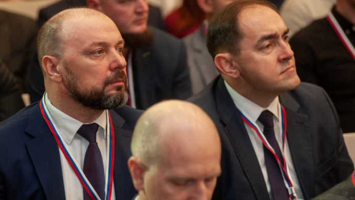 Вячеслав Трещев (слева)