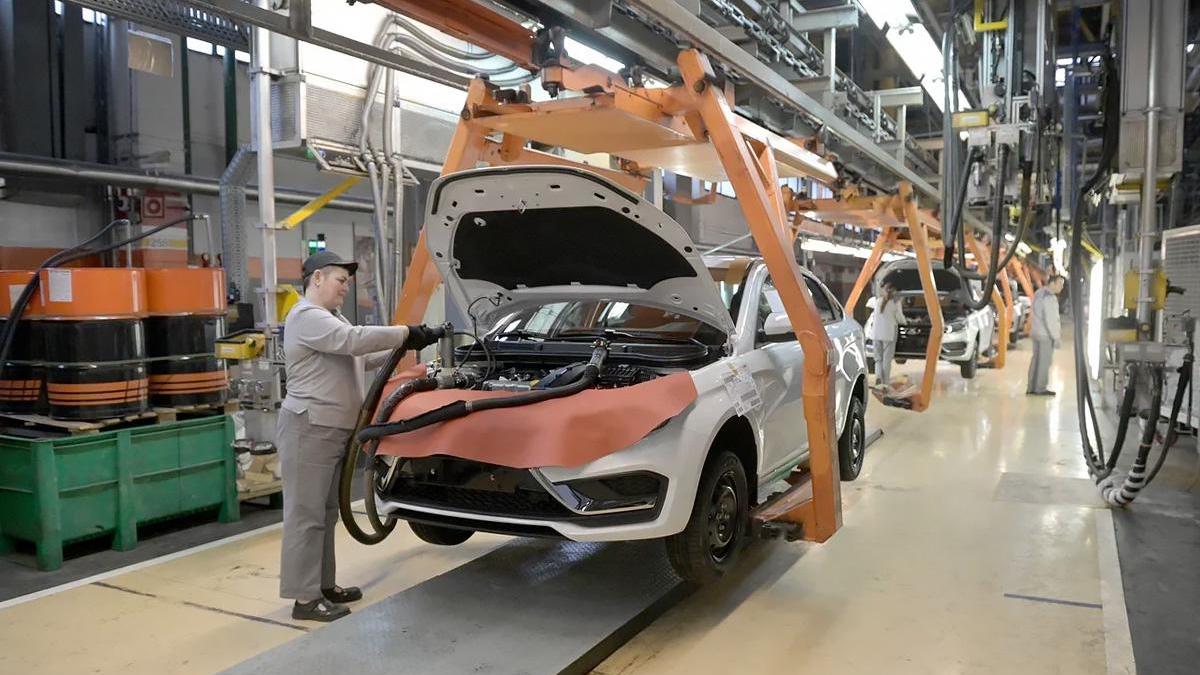 Выпуск автомобилей в России вырос в 11 раз по результатам мая :: Autonews