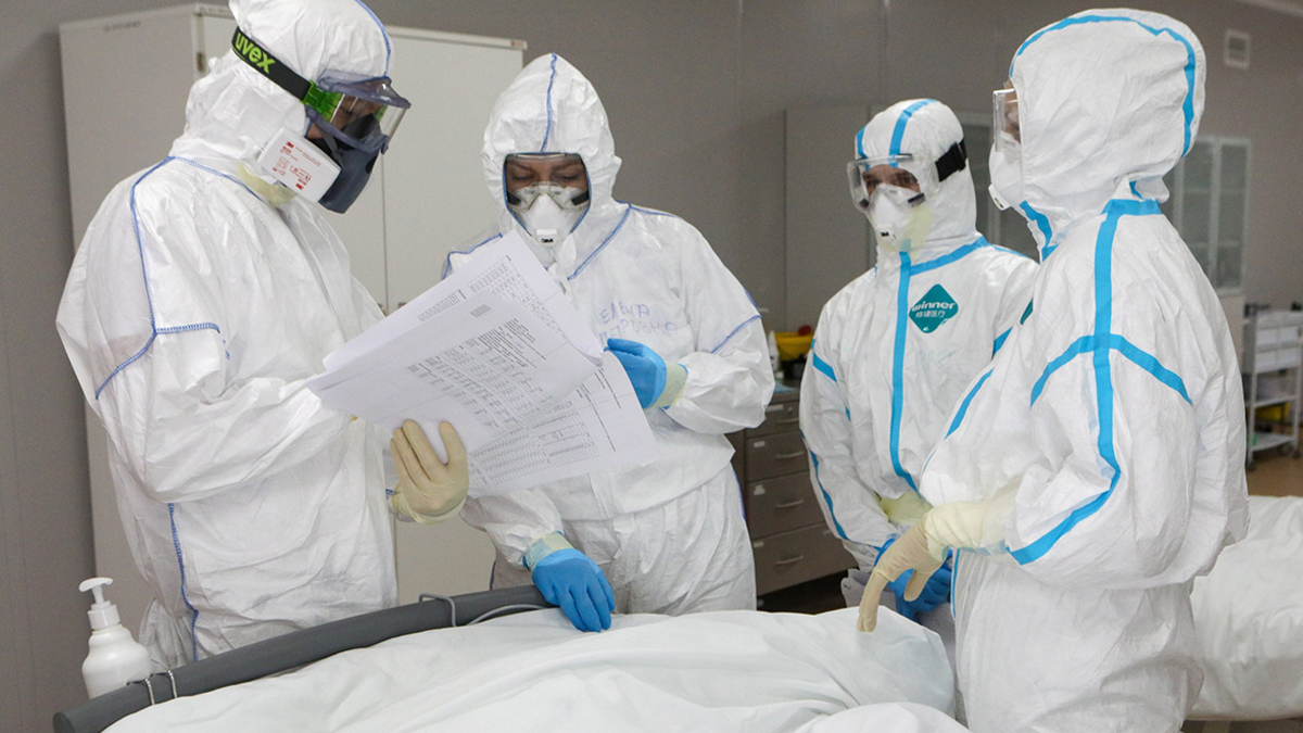 Правительство выделило деньги на выплаты медикам за работу с COVID-19 :: Общество :: РБК