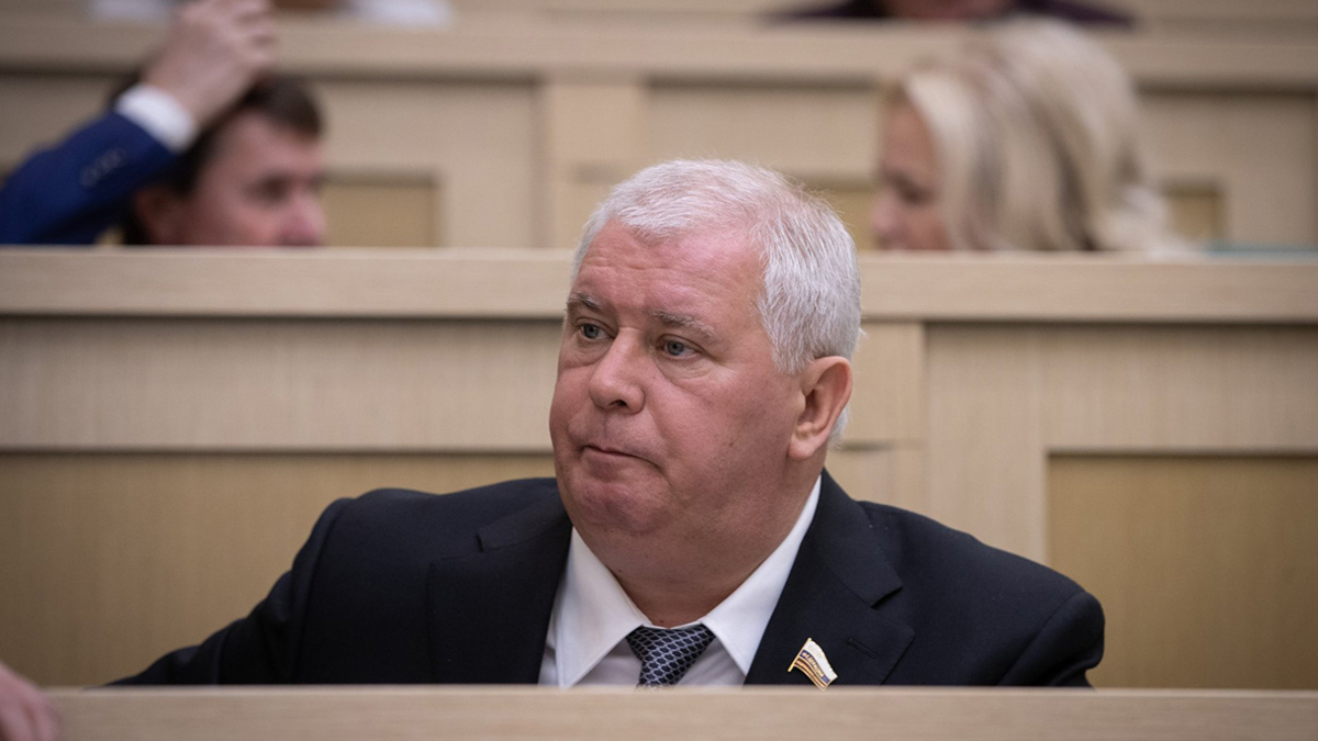 Олег Селезнев
