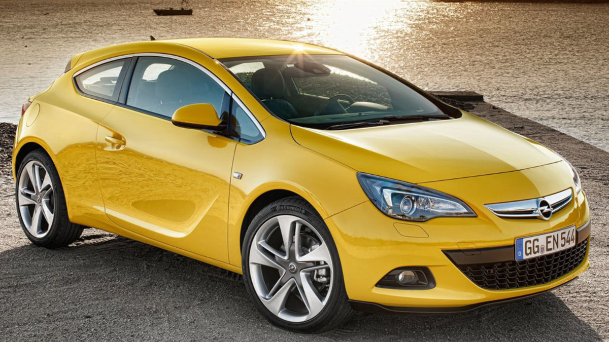 Купить опель в казахстане. Opel Astra GTC. Opel Astra GTC 2015. Opel Astra j GTC. Opel Astra GTC 1.6.