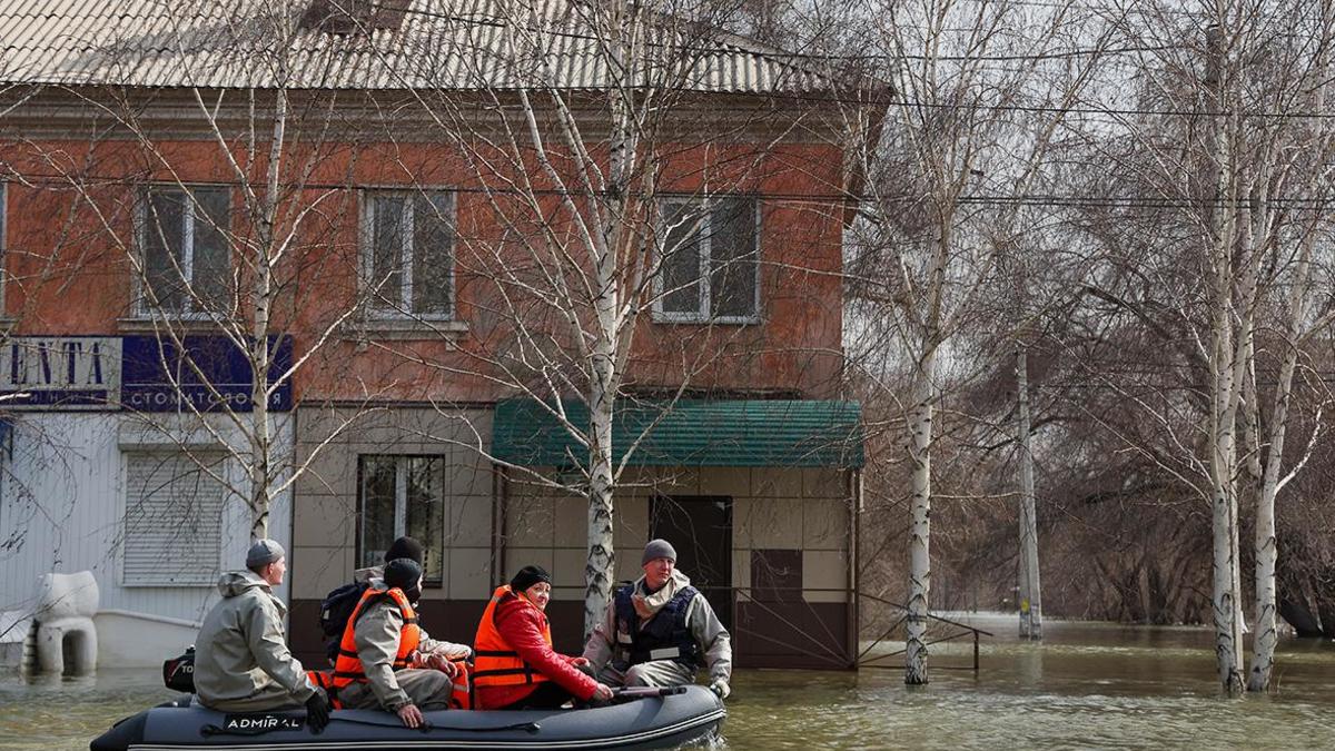 Врачи предупредили об опасности использования воды в зоне паводков — РБК