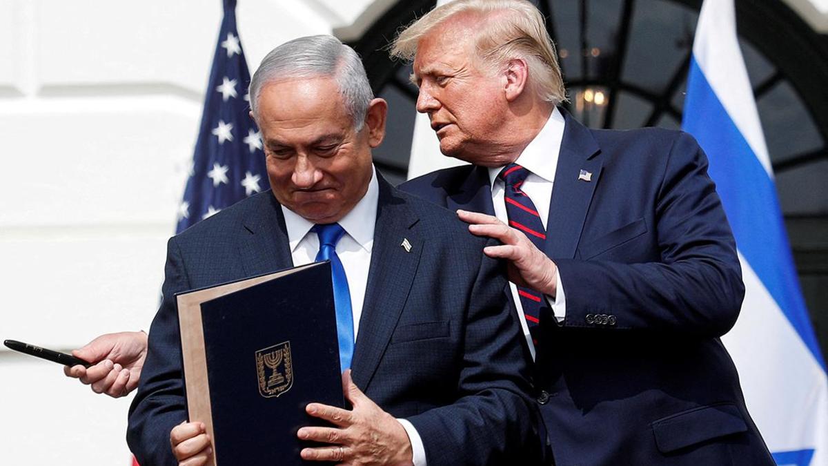 Дональд Трамп и Биньямин Нетаньяху (слева)