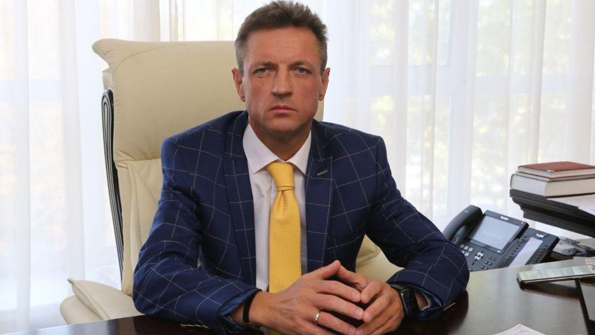 Александр Остапенко