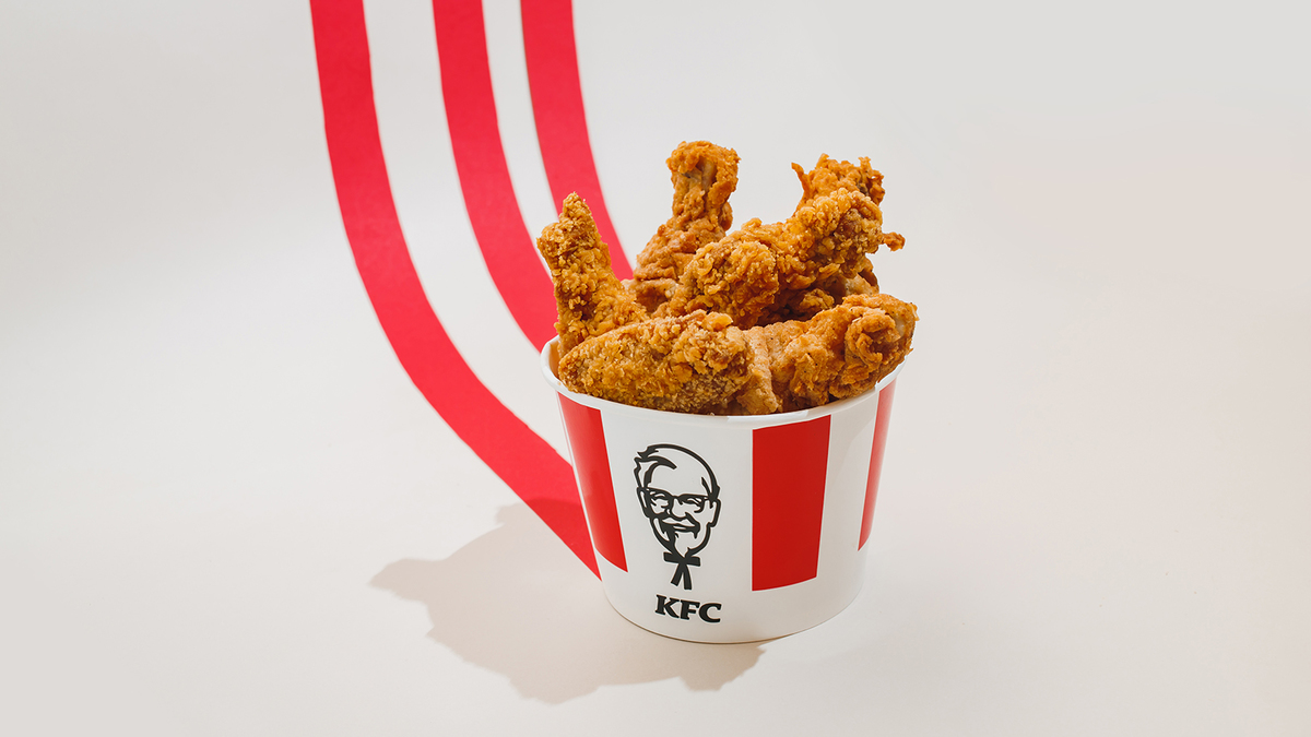 KFC запустила собственную доставку еды в Москве и Петербурге | РБК  Инвестиции