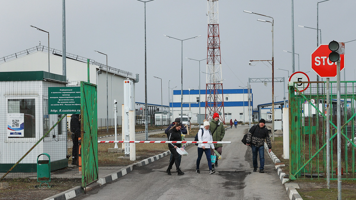 Россия с 16 мая снимет ограничения на выезд россиян в ДНР и ЛНР — РБК