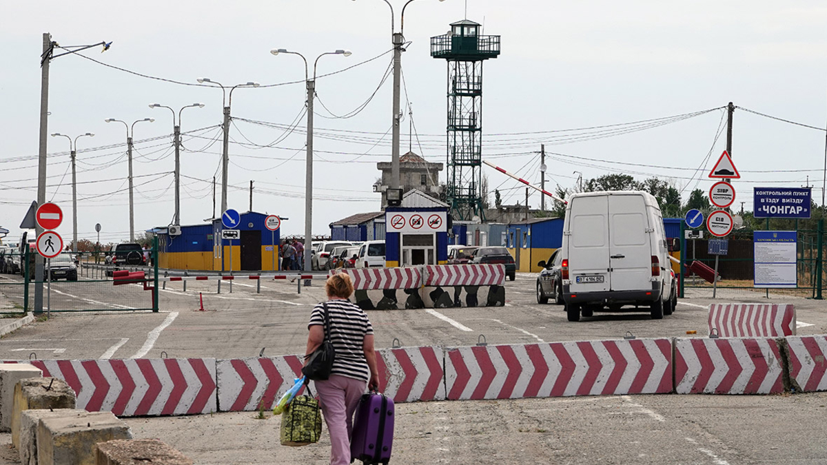 Таможня Крыма опровергла задержку грузов на границе с Херсонской областью —  РБК