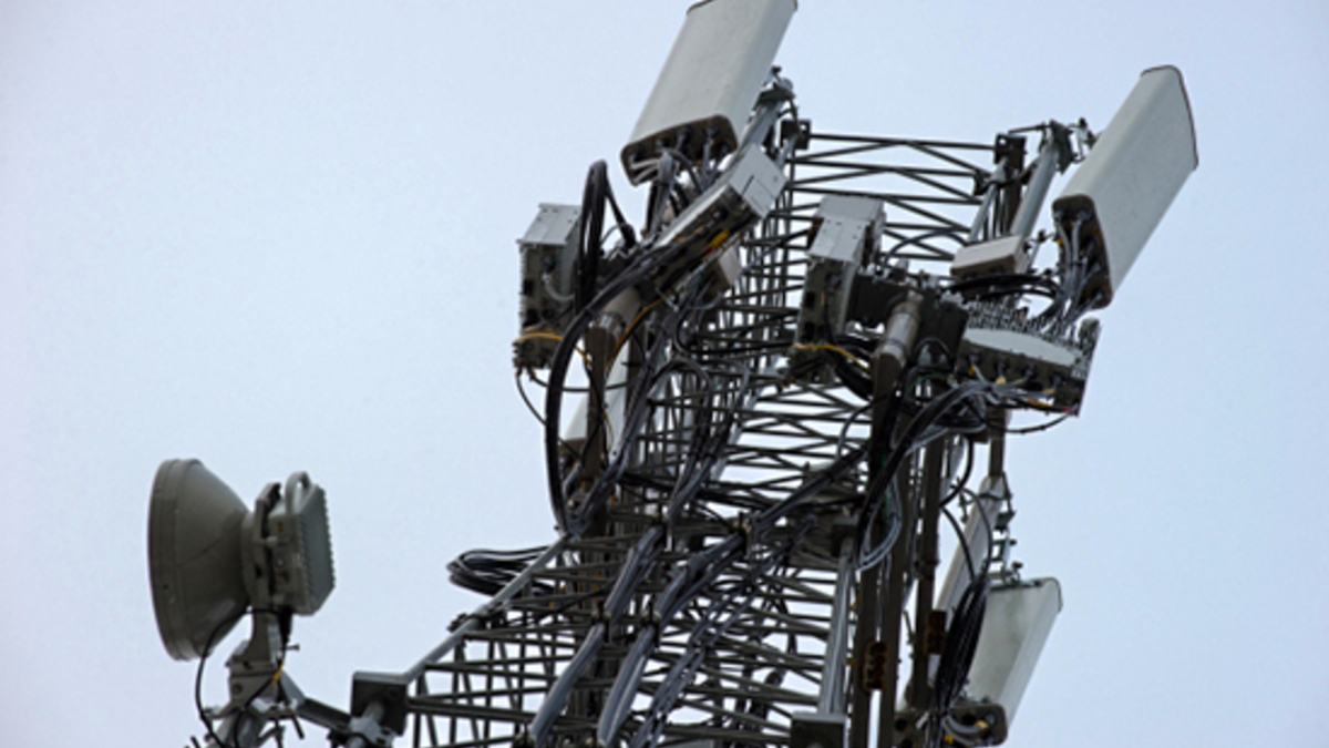 Вышка мобильной связи стандарта LTE