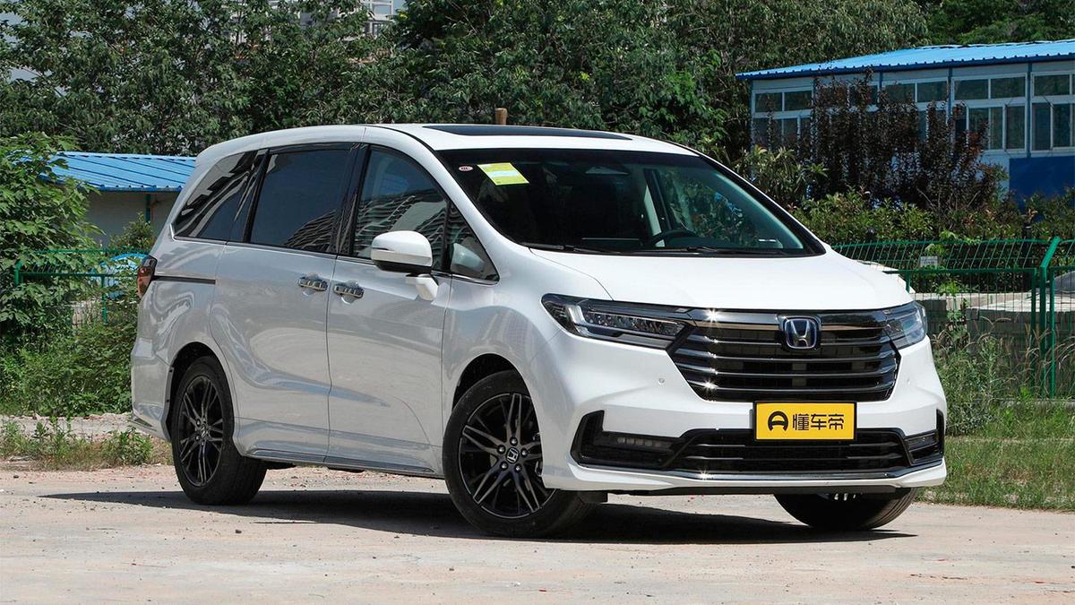 Дилер привез в Россию гибридный минивэн Honda Odyssey китайской сборки ::  Autonews