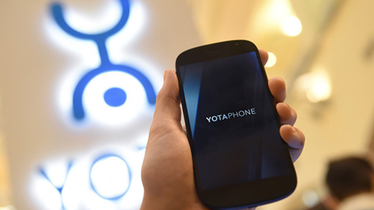 YotaPhone 2