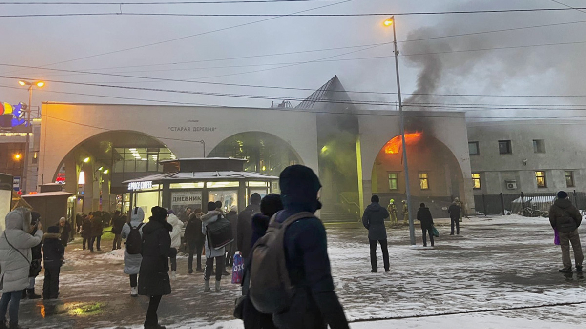 В Петербурге из-за пожара закрыли станцию метро «Старая Деревня» — РБК