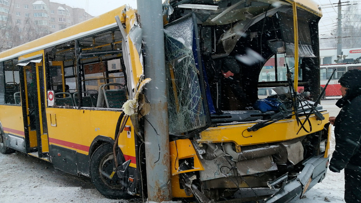 В Ижевске девять человек пострадали в ДТП с автобусом — РБК