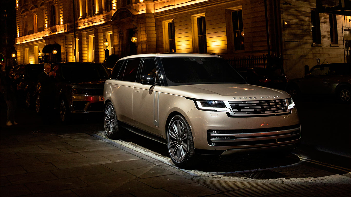 Первый обзор нового Range Rover 2022 в России. Видео :: Autonews