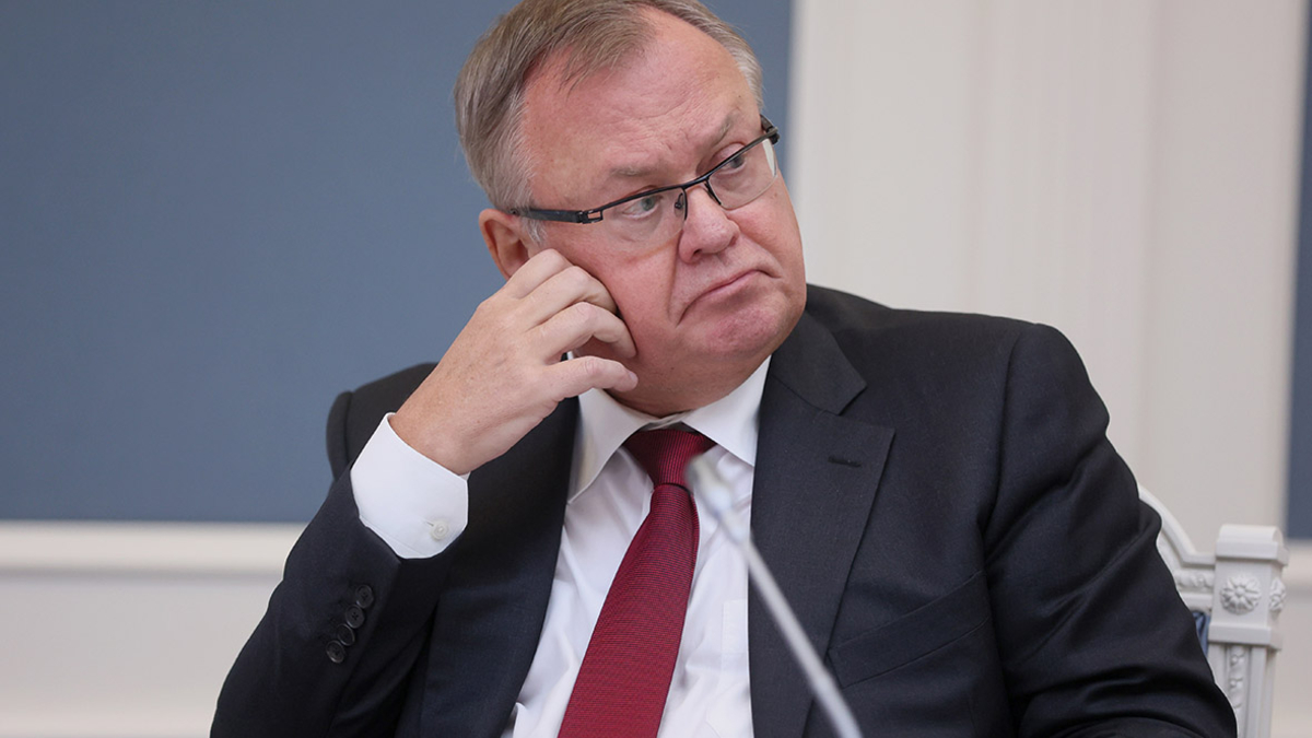 Андрей Костин