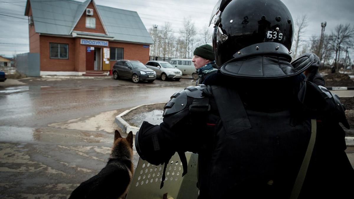 Число дел о насилии к представителям власти достигло максимума за 6 лет —  РБК