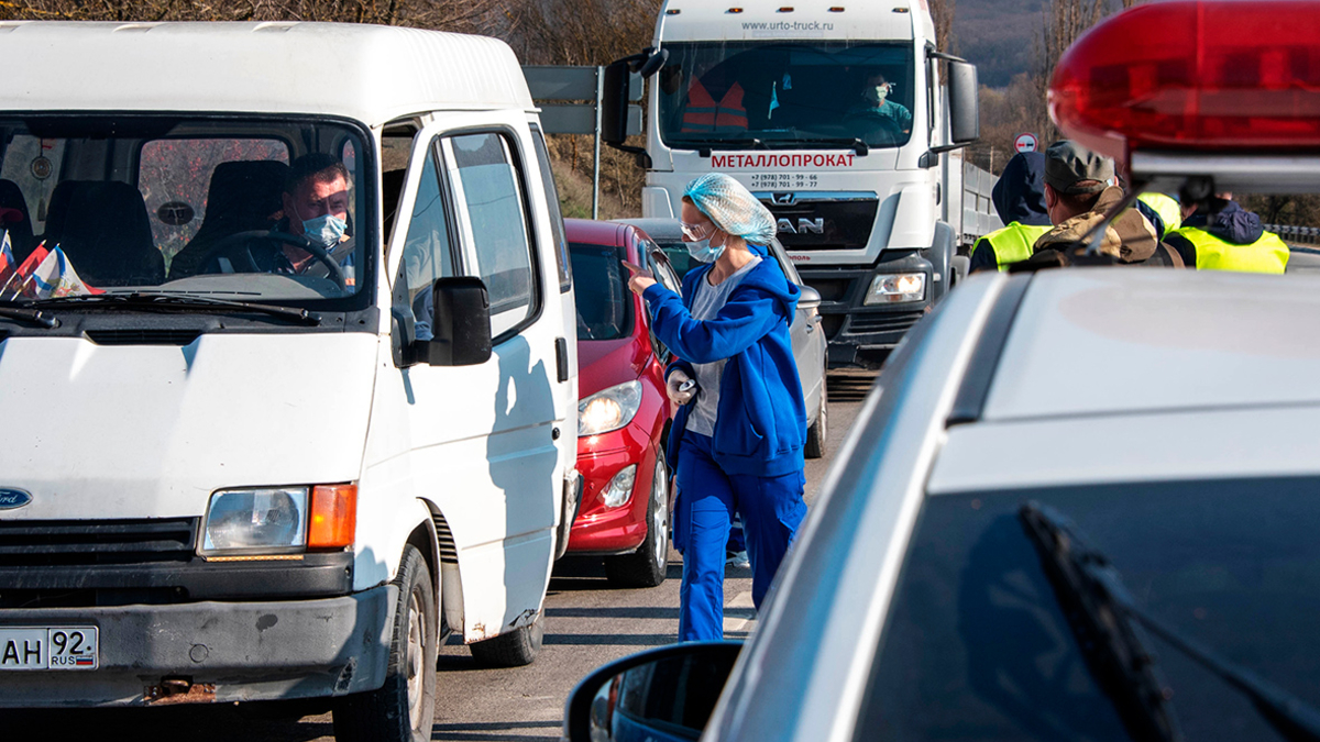 В Крыму обязали пройти карантин всех приезжающих на полуостров — РБК