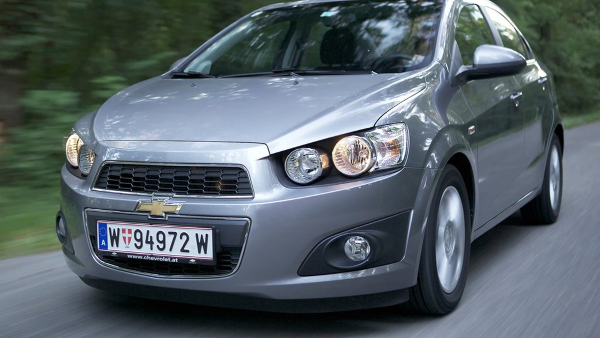 Бюджетно, красиво, громко. Тест-драйв Chevrolet Aveo :: Autonews