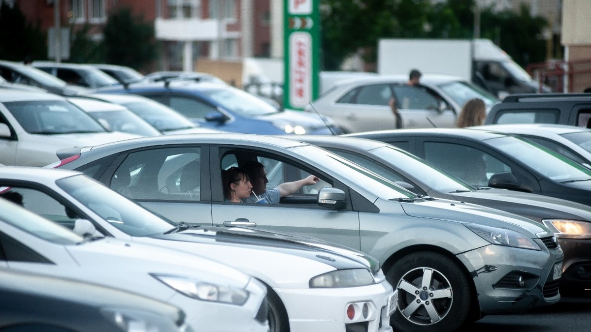 Тюменцы переключились на возрастные авто премиум-класса — РБК