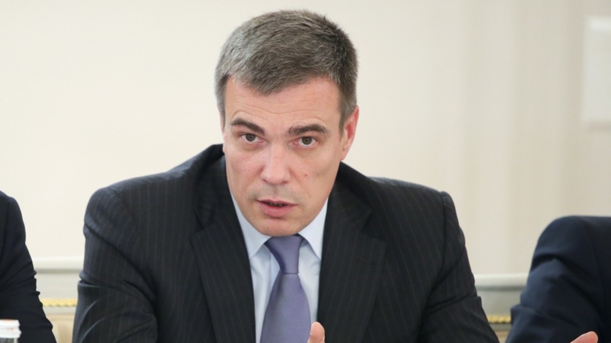 Министр по делам Крыма Олег Савельев