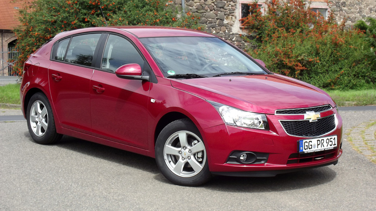 Тест-драйв Chevrolet Cruze: чемоданы будут довольны :: Autonews