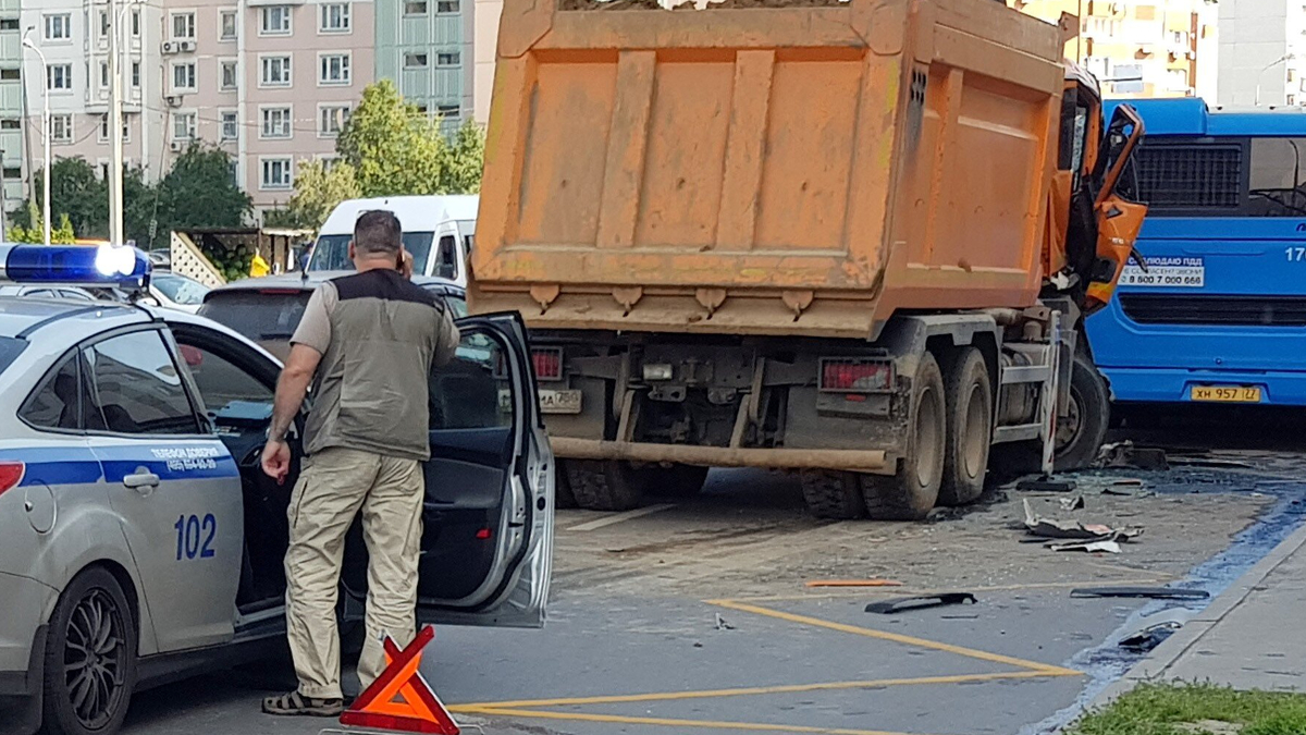 ГИБДД проверяет у водителей «Треугольники». Что нужно знать :: Autonews