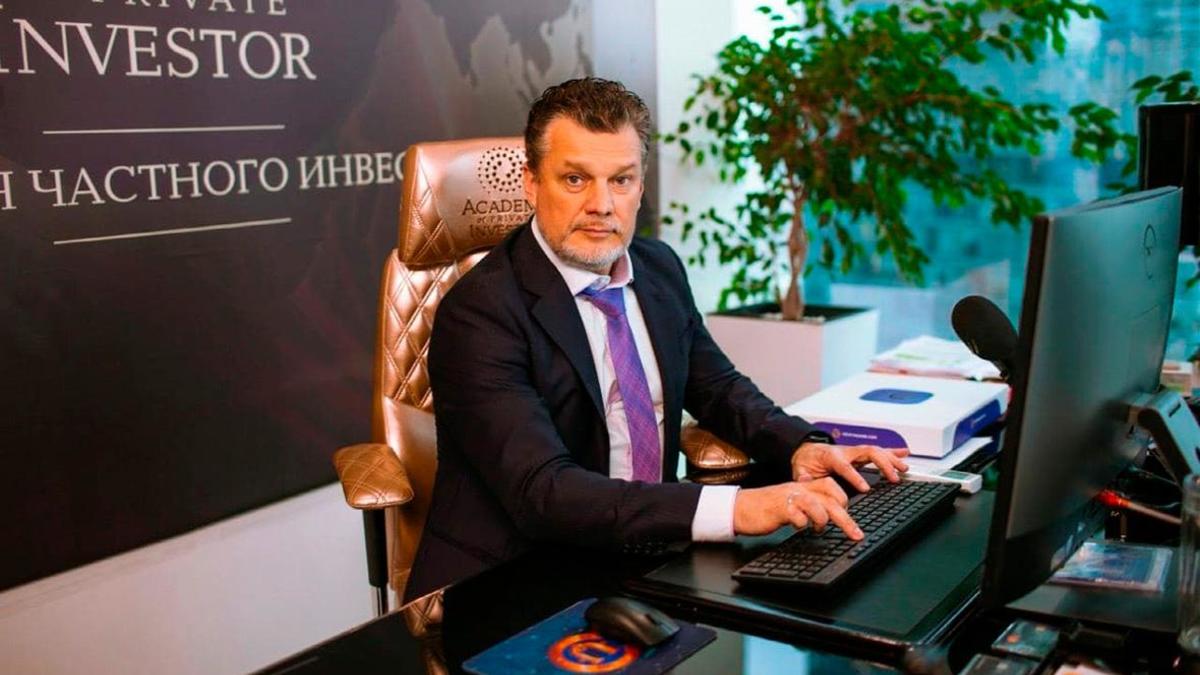 Андрей Ховратов 