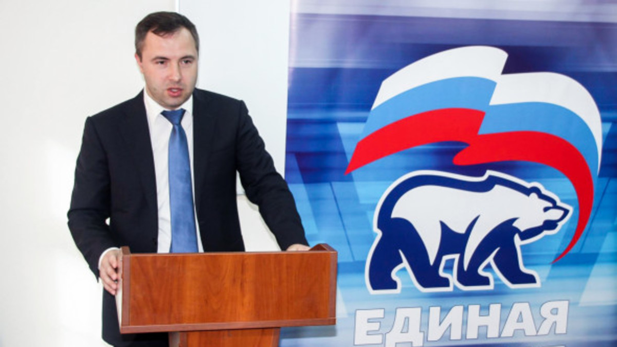 Максим Суворов
