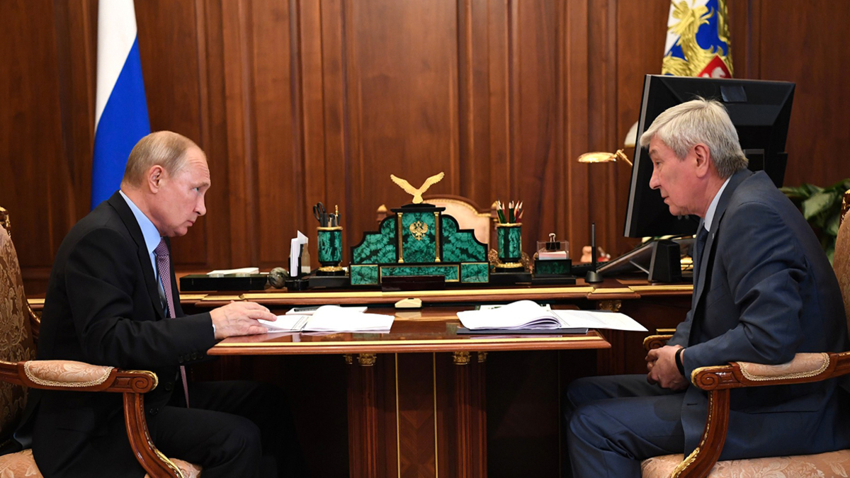 Встреча Владимира Путина с директором Федеральной службы по финансовому мониторингу Юрием Чиханчиным