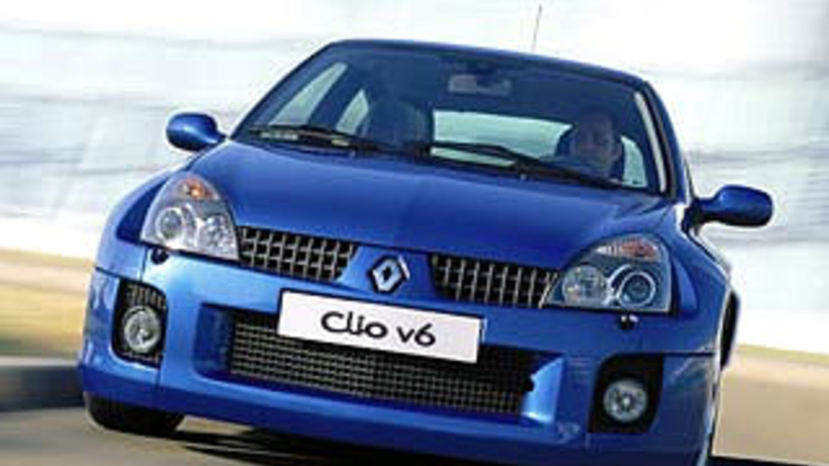 Renault официально объявил о снятии Clio II с производства :: Autonews