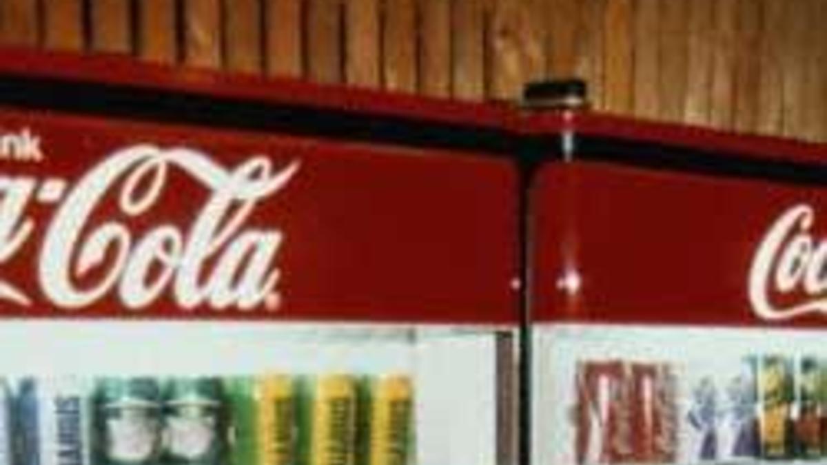 можно ли мусульманам колу. пепси кола. рецептура кока колы. мусульманская кока кола. как пишется кока кола.