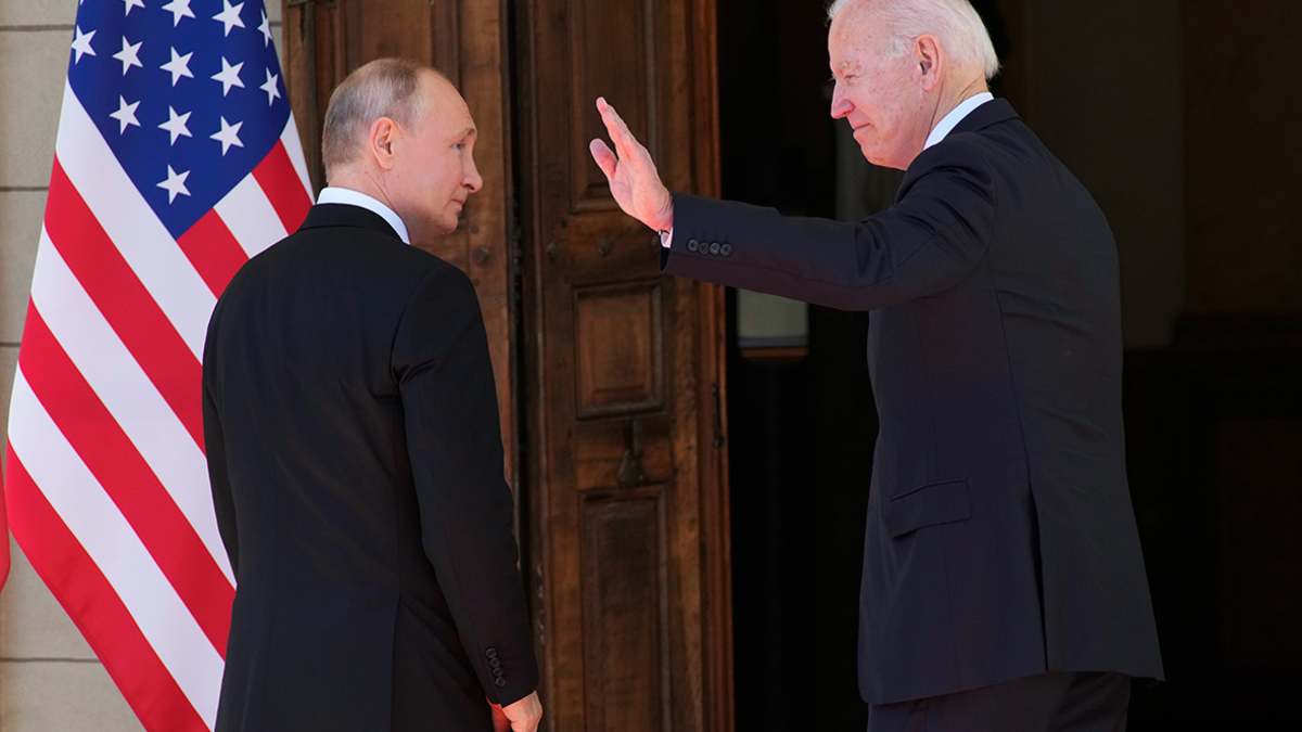 Владимир Путин и Джо Байден