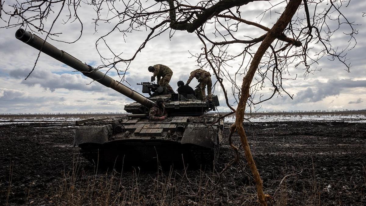 Шольц счел законной покупку оружия для ВСУ на доходы от активов России — РБК