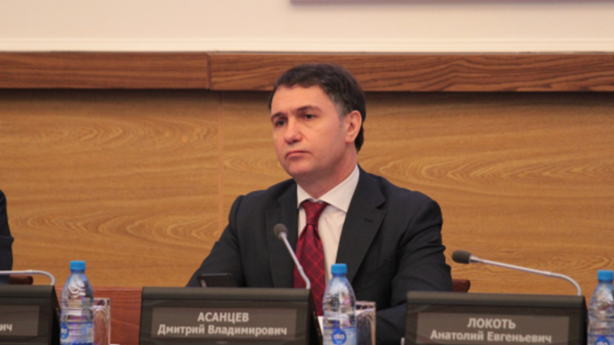 Дмитрий Асанцев