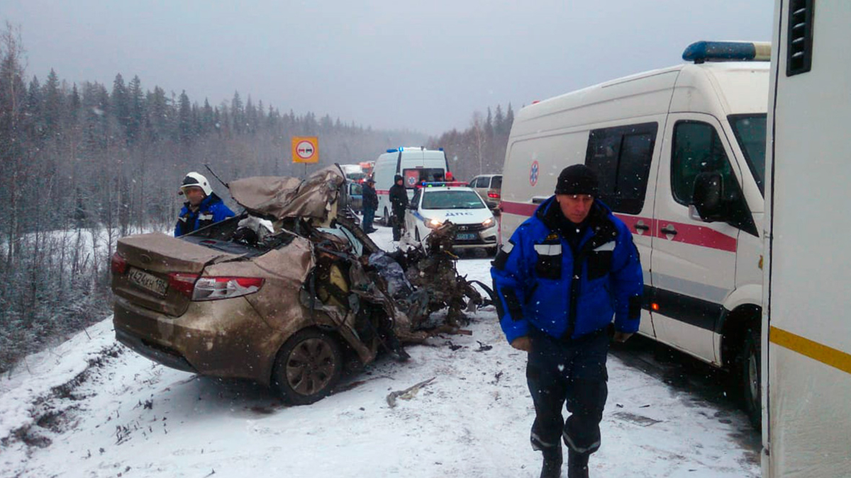 В Свердловской области в ДТП с автобусом погибли три человека — РБК