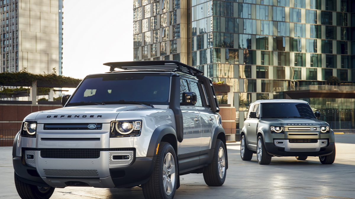 Чем новый Defender Land Rover привлек авторов фильма о Джеймсе Бонде | РБК  Стиль