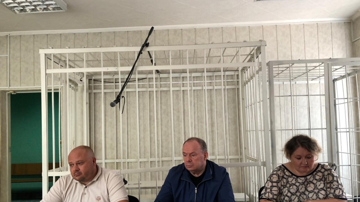 Владимир Лаптев — по центру (Фото: Управление Судебного департамента в Новосибирской области)
