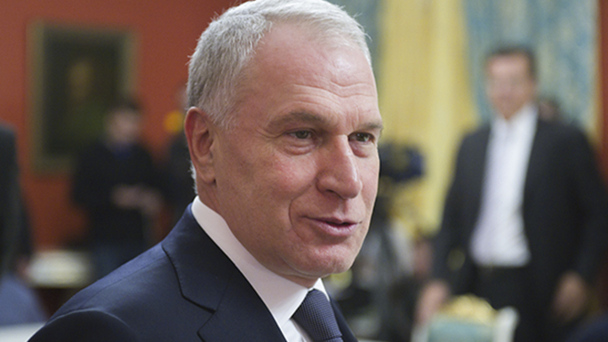 Председатель совета директоров ОАО «Акционерный банк «Россия» Юрий Ковальчук