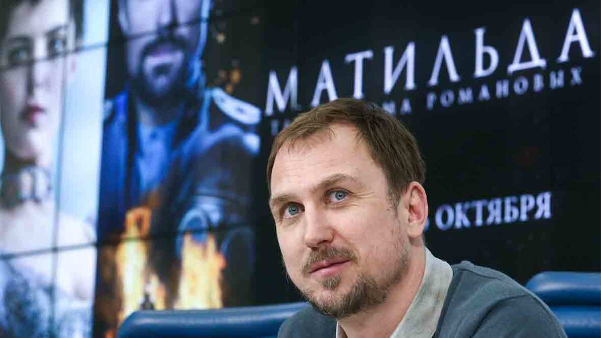 Исполнитель роли Николая II отказался приехать на премьеру «Матильды» — РБК