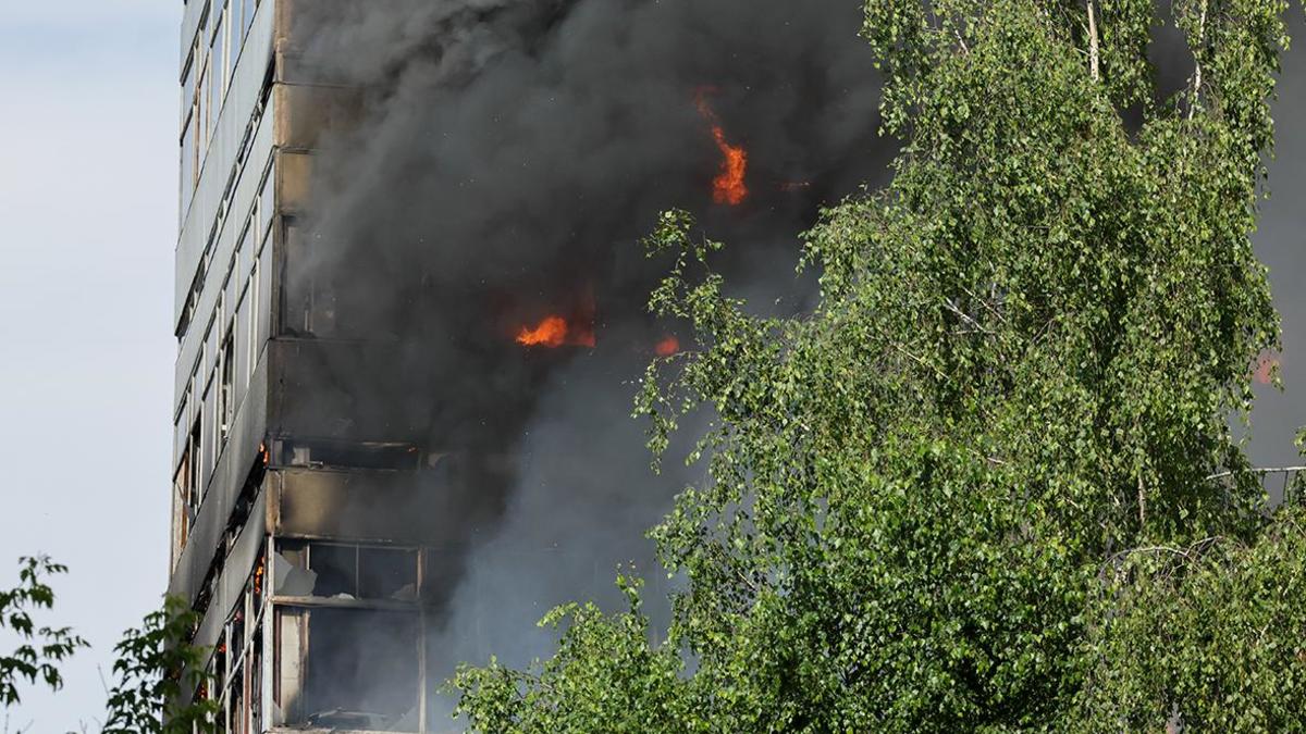 При пожаре на территории НИИ во Фрязино погибли два человека — РБК