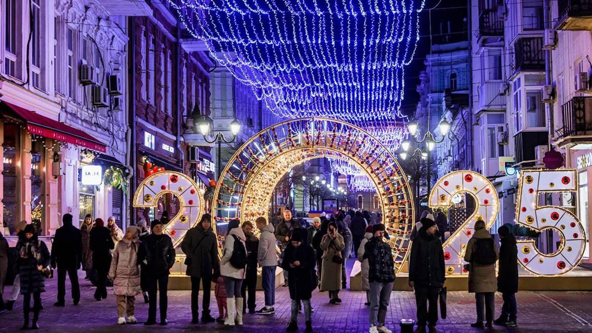 Браззерлер түсіргеннен кейін трафик Қытай әйелдерімен далада жыныстық қатынас
