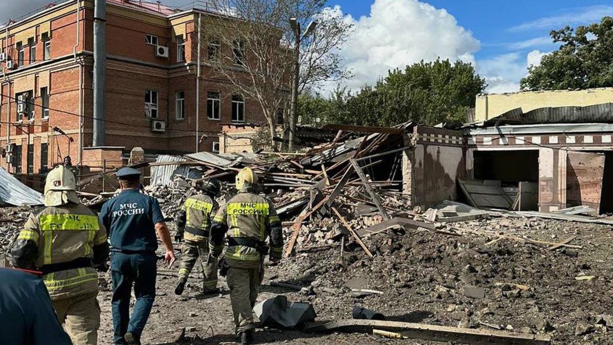 Эксперты назвали пострадавшие при взрыве в Таганроге картины и скульптуры —  РБК