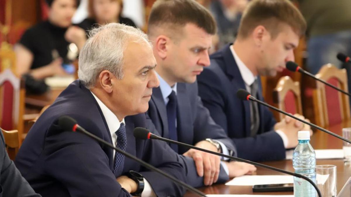 Фото: пресс-служба Заксобрания Новосибирской области