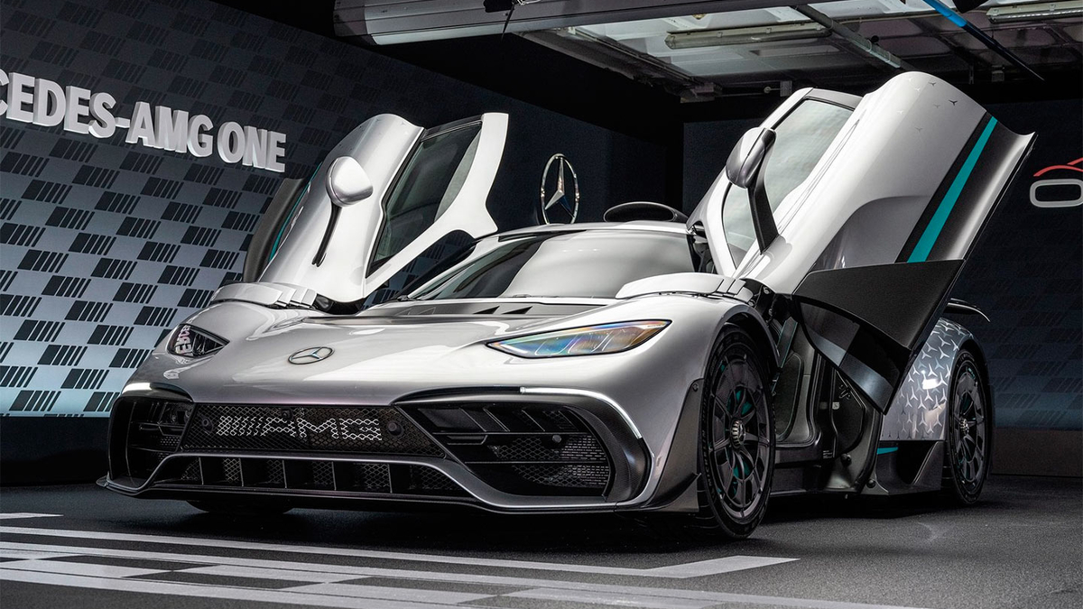 Mercedes представил суперкар AMG ONE: 1063 л.с. и сразу 5 двигателей ::  Autonews