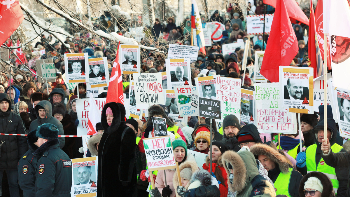 В городах России прошли протесты против мусорных свалок — РБК