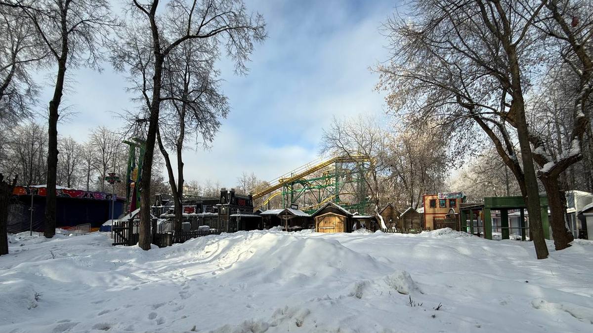 Ранее на этом месте располагался аттракцион «Дом Дракулы»