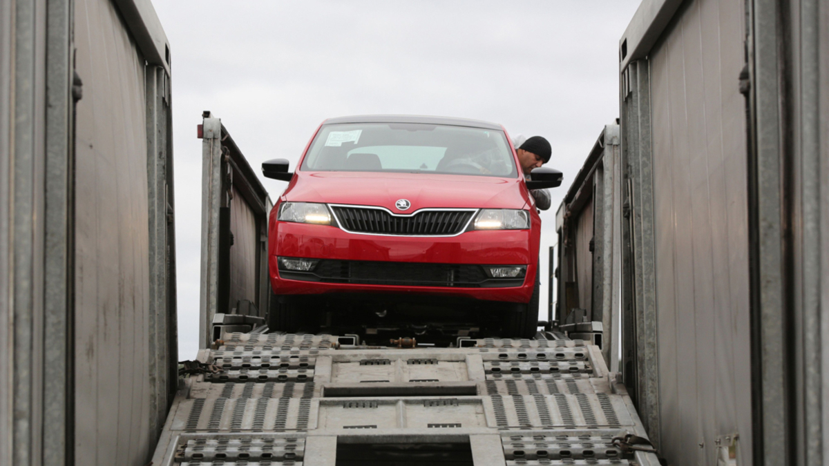 Белоруссия запретила ввоз машин Skoda и косметики Nivea — РБК