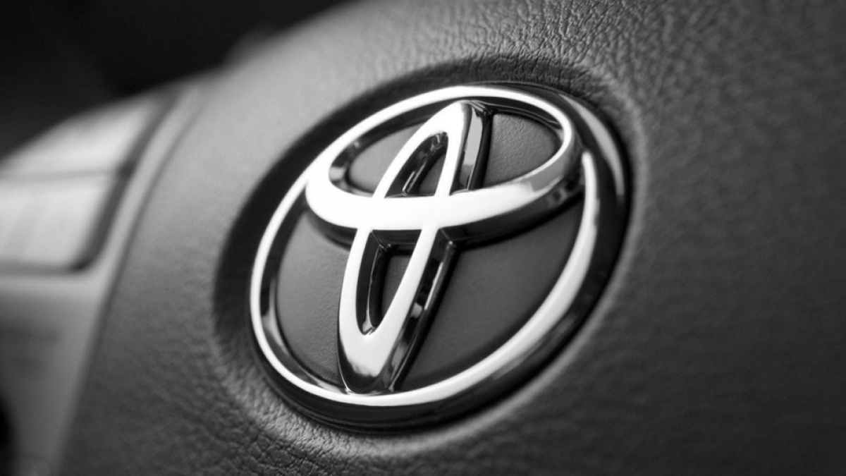 Toyota отправит в ремонт 70 тыс. проданных в России машин :: Autonews