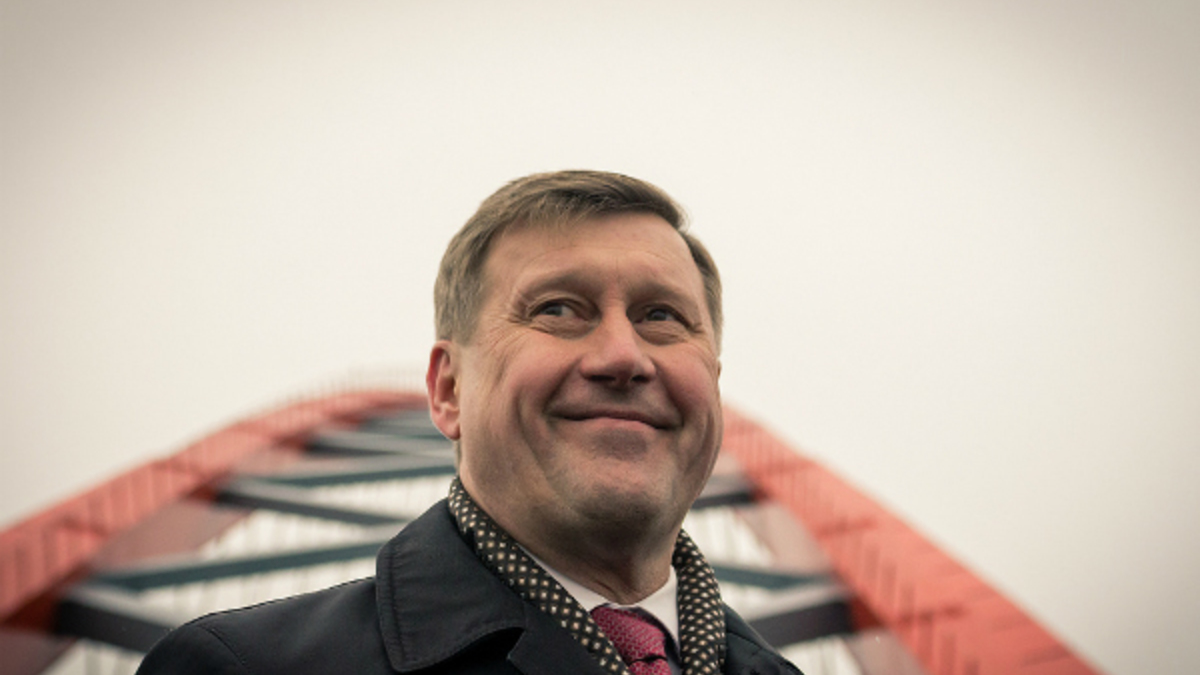 Мэр Новосибирска Анатолий Локоть на открытии Бугринского моста осенью 2014 года.